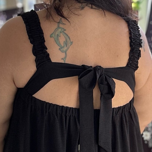 Black Open Back Maxi Dress - Picture 3 of 5